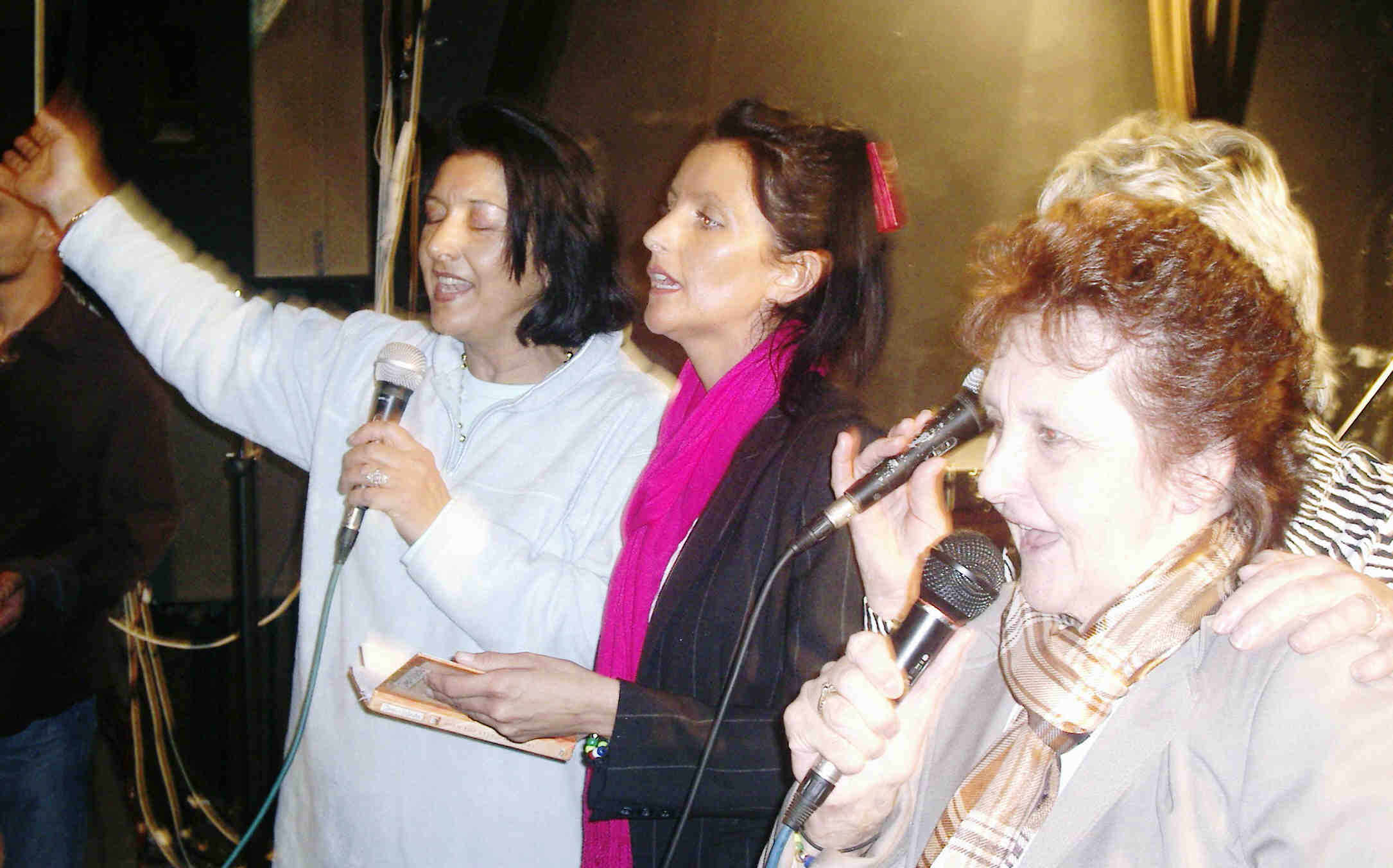 Team members testify
      at the Theatre Church in Budapest